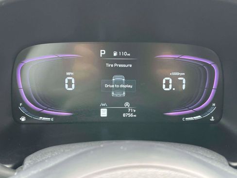 Used 2025 Kia Soul LX w/ LX Technology Package FWD image 21