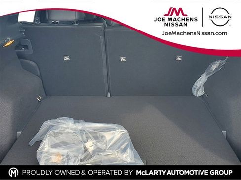 New 2026 Nissan Kicks SR image 30