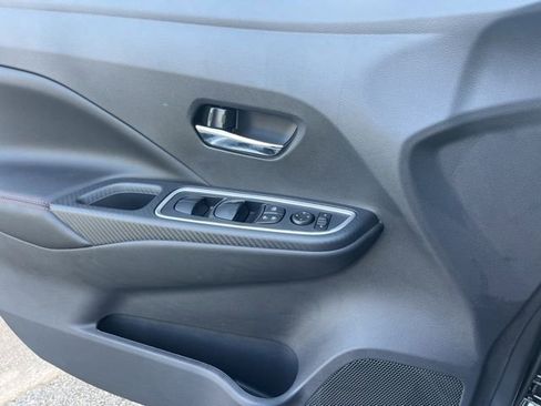 Used 2025 Nissan Versa SR w/ Trunk Package image 6