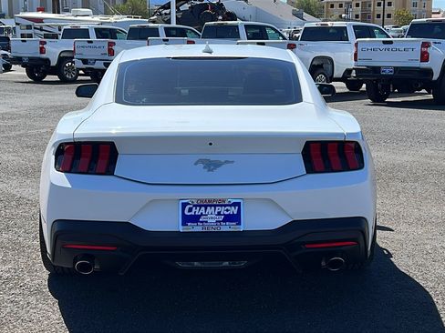 Used 2024 Ford Mustang Coupe RWD image 6