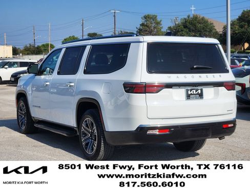 Used 2024 Jeep Wagoneer L Series II w/ Flexible Seating Group AWD/4WD image 6