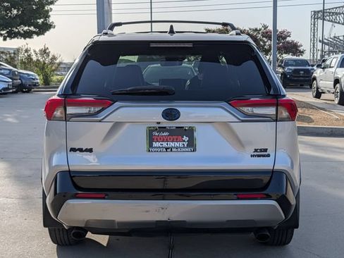 Used 2023 Toyota RAV4 XSE AWD/4WD image 7