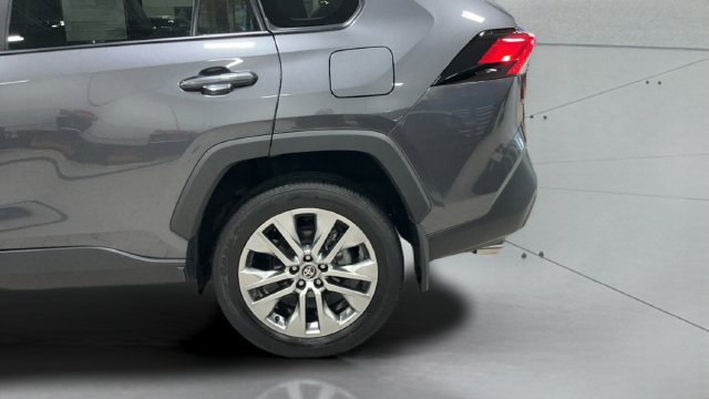 Used 2024 Toyota RAV4 XLE Premium w/ Weather Package AWD/4WD image 35