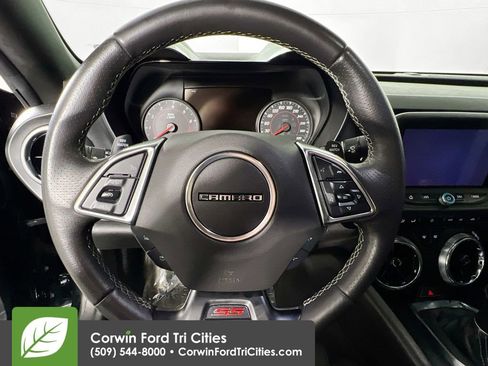 Used 2018 Chevrolet Camaro SS image 8