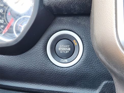 Certified 2019 RAM 1500 Laramie image 29