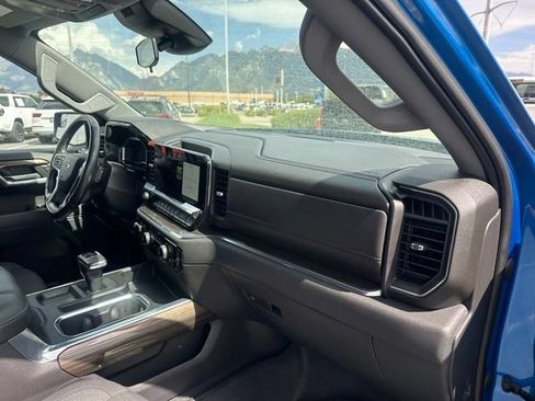 Certified 2022 Chevrolet Silverado 1500 RST AWD/4WD image 33