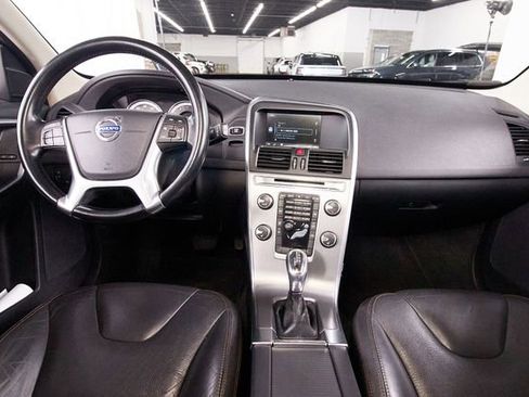 Used 2013 Volvo XC60 T6 image 6