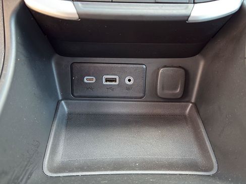 Used 2022 GMC Terrain SLE w/ Driver Convenience Package FWD image 17