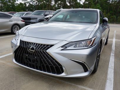 Certified 2024 Lexus ES 350 w/ Premium Package