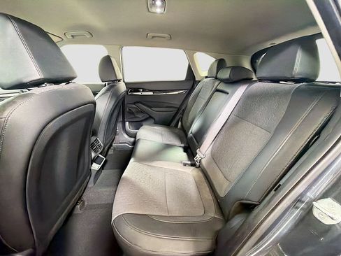 Used 2024 Kia Seltos S AWD/4WD image 25