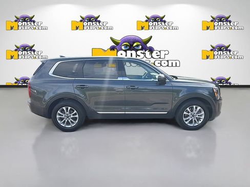 Used 2022 Kia Telluride LX AWD/4WD image 4