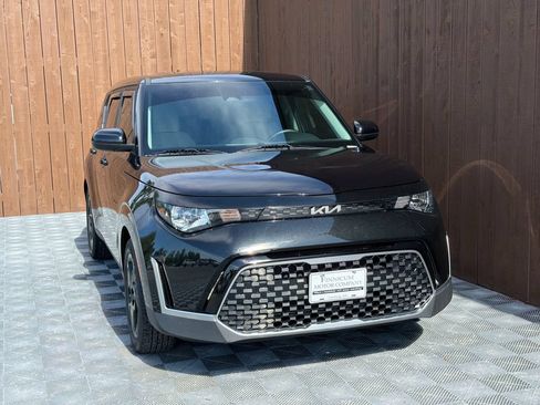 Used 2023 Kia Soul EX FWD image 13