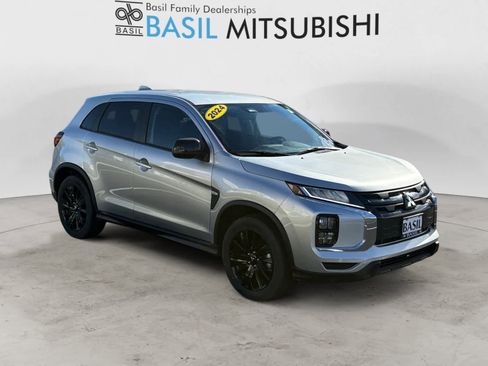 Used 2025 Mitsubishi Outlander Sport LE image 1