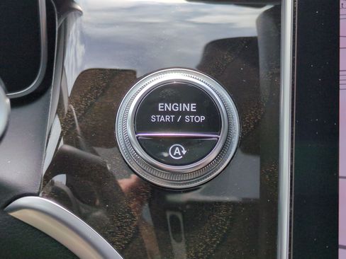 Certified 2024 Mercedes-Benz GLC 300 4MATIC image 28