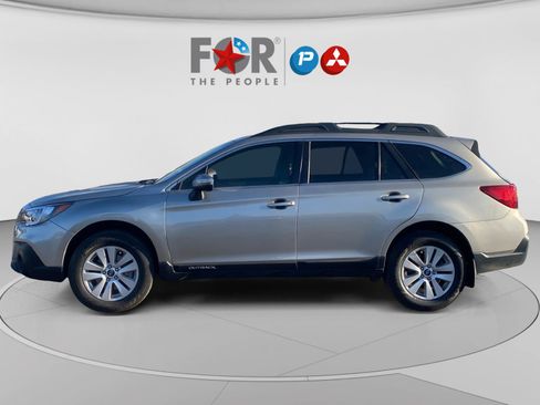 Used 2019 Subaru Outback 2.5i Premium AWD/4WD image 2