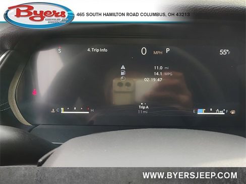 New 2025 Jeep Grand Cherokee Altitude image 18