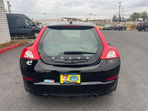 Used 2011 Volvo C30 T5 R-Design image 8