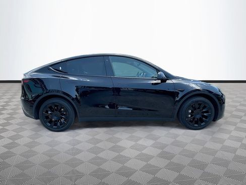 Used 2023 Tesla Model Y Long Range AWD/4WD image 8