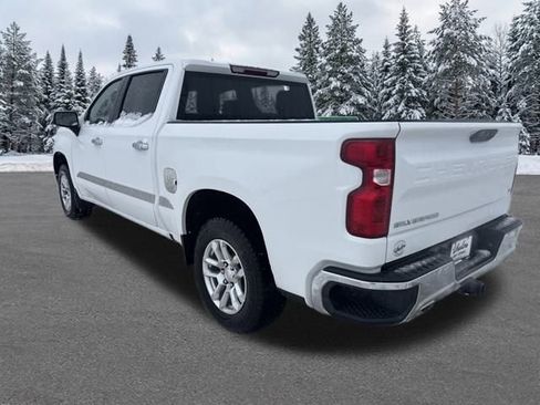 Used 2025 Chevrolet Silverado 1500 LT image 3