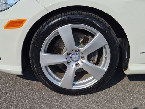 Used 2012 Mercedes-Benz E 350 Sedan image 10