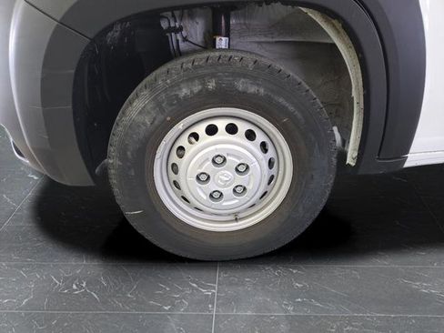 Used 2025 RAM ProMaster 3500 w/ Convenience Group image 32