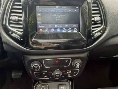 Used 2021 Jeep Compass Latitude w/ Sun and Sound Group FWD image 11