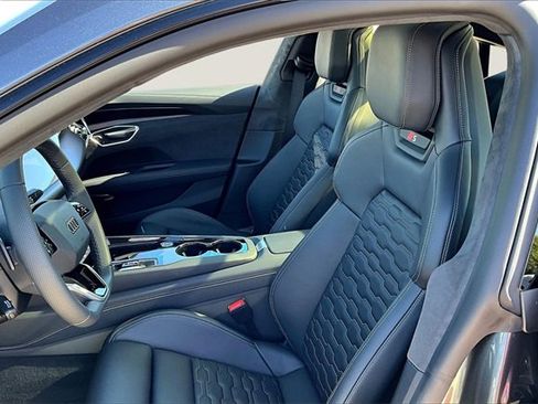 New 2026 Audi S e-tron GT Prestige image 9