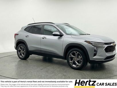 Used 2025 Chevrolet Trax LT