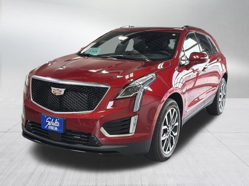 Used 2025 Cadillac XT5 Sportv w/ Technology Package AWD/4WD image 3