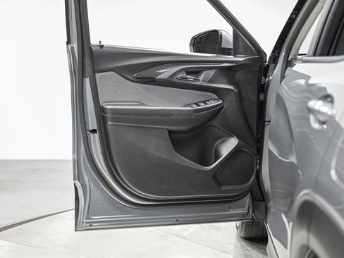 Used 2021 Chevrolet TrailBlazer LT image 14