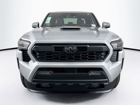 Certified 2026 Toyota Tacoma TRD Sport RWD image 8