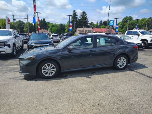 Used 2025 Toyota Camry LE w/ Convenience Package AWD/4WD image 8