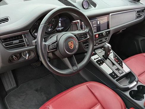 Certified 2023 Porsche Macan GTS image 4