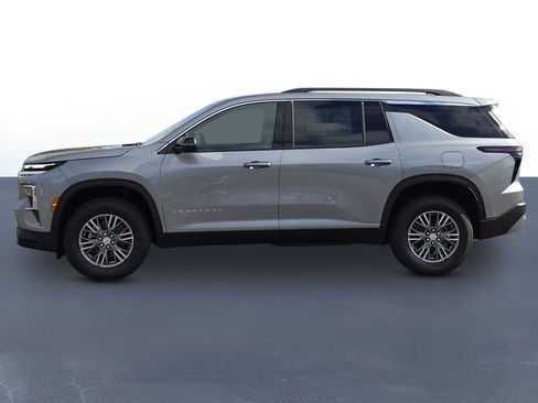 New 2026 Chevrolet Traverse LT w/ Driver Confidence Package image 11