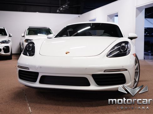 Used 2019 Porsche 718 Cayman RWD image 1