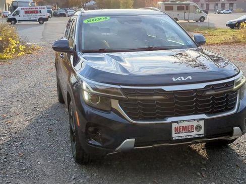 Used 2024 Kia Seltos EX image 5