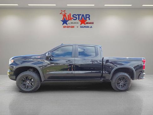 Used 2023 Chevrolet Silverado 1500 ZR2 w/ Technology Package AWD/4WD image 4