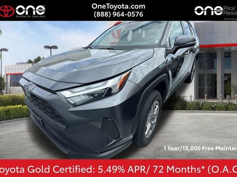 Used 2025 Toyota RAV4 XLE FWD image 1