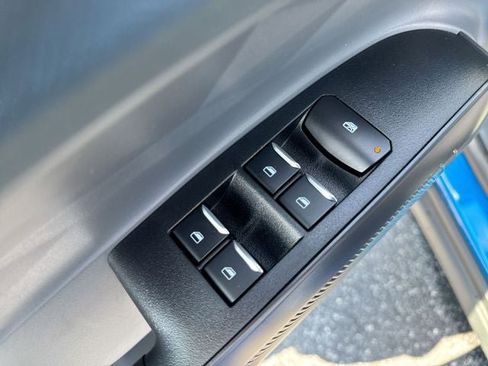 New 2025 Ford Maverick XL image 13