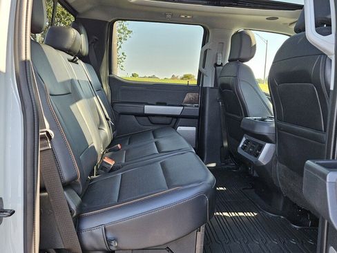 Used 2025 Ford F250 Lariat w/ Lariat Ultimate Package image 14