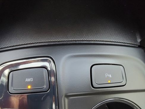 Used 2022 Chevrolet Equinox RS w/ RS Leather Package image 35