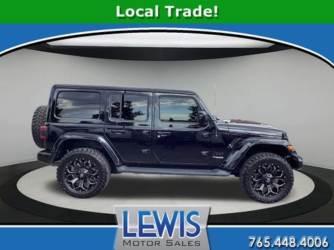 Used 2021 Jeep Wrangler Unlimited Sahara AWD/4WD image 1