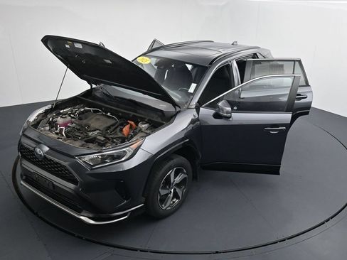 Used 2021 Toyota RAV4 SE w/ Weather & Moonroof Package AWD/4WD image 40