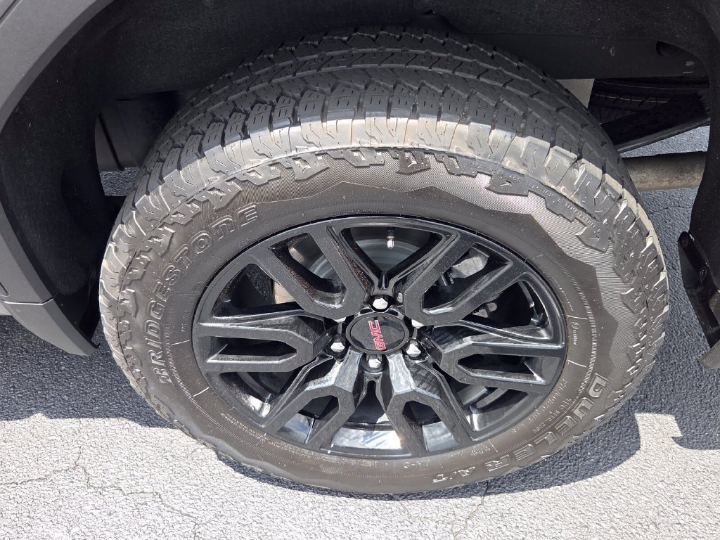 Used 2024 GMC Sierra 1500 Elevation w/ X31 Off-Road Package AWD/4WD image 12