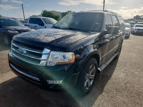 Used 2017 Ford Expedition Limited RWD image 3