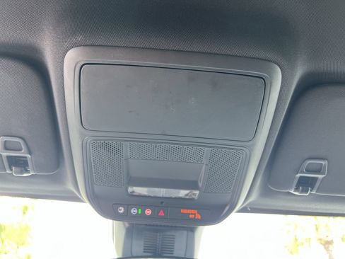 Used 2026 Chevrolet Equinox LT FWD image 28