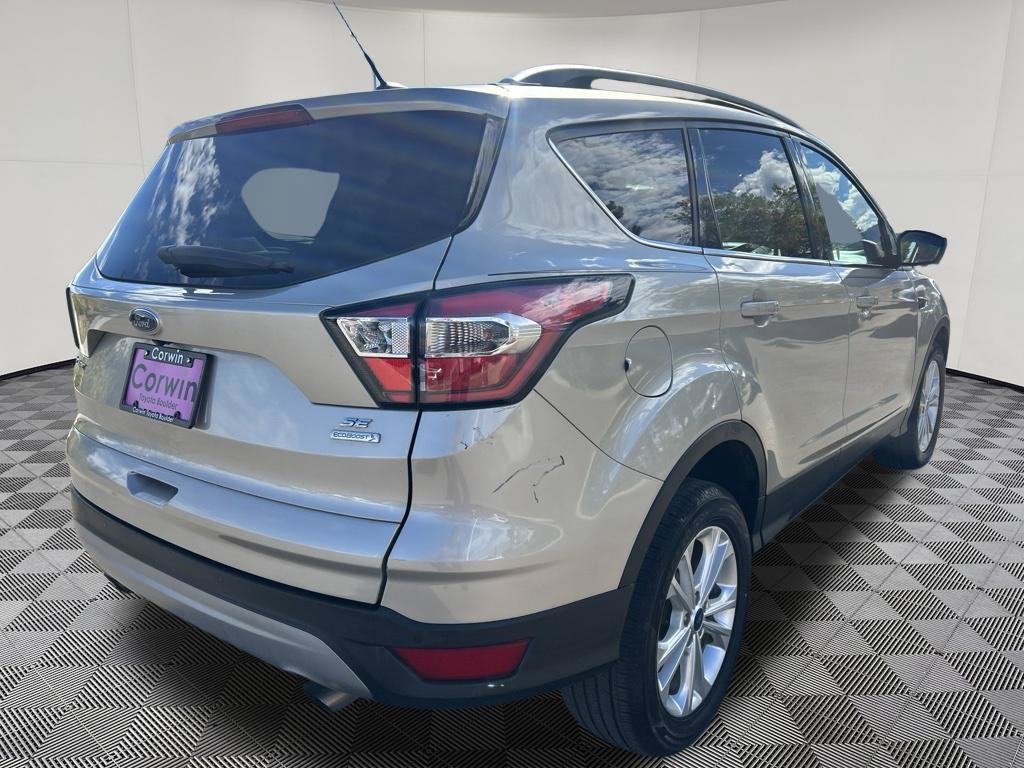 Used 2017 Ford Escape SE w/ Equipment Group 201A FWD image 8