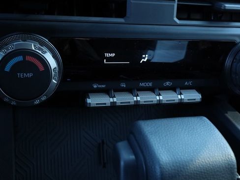 New 2025 Toyota Tacoma SR5 image 5