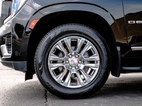 Used 2023 GMC Yukon Denali AWD/4WD image 10