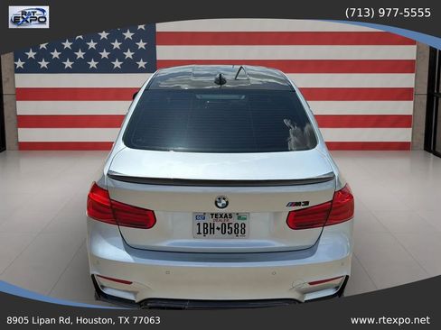 Used 2018 BMW M3 RWD image 9